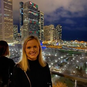 Meet your Posher, Alison